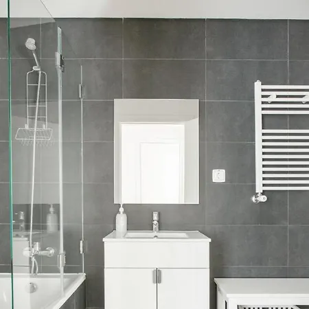 Spacious Modern Flat In The Estrela District With Parking 公寓 Lisboa